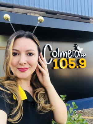 Locutora Colmeia FM 2020